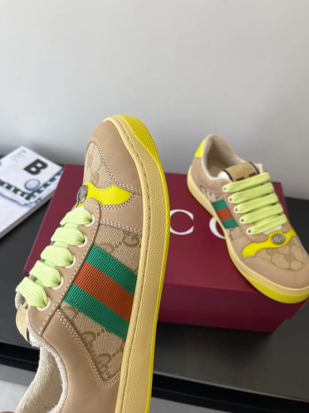 👟👟Ex-factory price 600👟👟 Gucci newly upgraded small dirty shoes for couples GG series old casual small dirty shoes catwalk style original development and purchase level version Metal double G crystal cylindrical logo Gucci original pattern ribbon Exclusive color rubbed cowhide fabric original terry cloth is delicate, soft and more comfortable and breathable Private molded two-color original TPU outsole (lower layer is wider, upper layer is narrower) Code number: 35-44